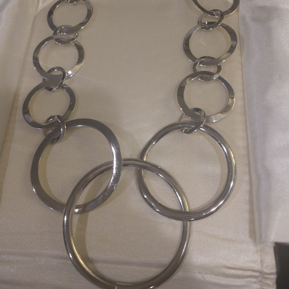 SILVERTONE LINK NECKLACE